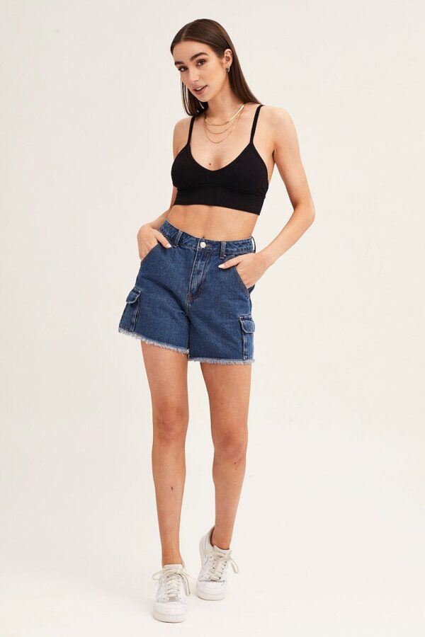 Black Crop Top Seamless - Image 2